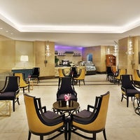 Foto scattata a Hilton Suites Makkah da Hilton Suites Makkah il 7/12/2021