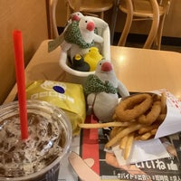 Photo taken at Lotteria by Akitoshi Y. on 10/30/2022