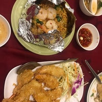 Foto scattata a Bualuang Restaurant da TonGq L. il 7/6/2019