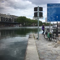 Photo taken at Bassin de la Villette by Christophe O. on 5/1/2018