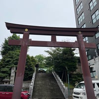 Photo taken at 白金 氷川神社 by ブルー on 5/12/2022