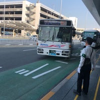 Photo taken at Domestic Terminal North Bus Stop by makota666 on 4/28/2018