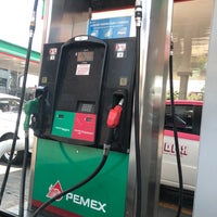 Photo taken at Gasolinera calle 10 by Crystopher O. on 6/10/2018