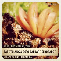 12/28/2012 tarihinde Sate Tulang &amp;.ziyaretçi tarafından Sate Tulang &amp;amp; Soto Banjar &amp;quot;Eldorado&amp;quot;'de çekilen fotoğraf