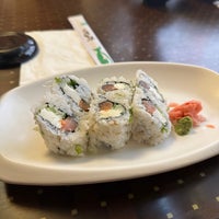 Photo taken at Zen Japanese Grill &amp;amp; Sushi Bar by Kiandokht on 11/26/2023