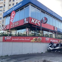 Photo taken at KFC by E A S. on 5/26/2022