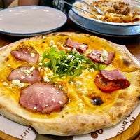 Photo taken at Pizza é Birra by Agni I. on 6/15/2022