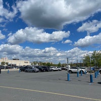 Photo taken at Staten Island Mall Parking Lot by Tinkerella&amp;#39;s t. on 5/1/2023