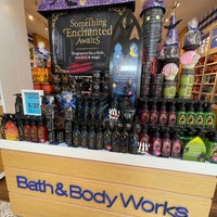 Photo taken at Bath &amp;amp; Body Works by Tinkerella&amp;#39;s t. on 7/24/2023