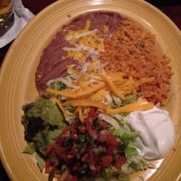 Photo taken at Si Senor Mexican Restaurant by Ayris A. on 12/30/2012
