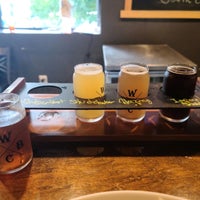 Foto diambil di The Washington Brewing Company oleh Cozmo pada 9/8/2022