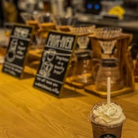 Foto scattata a Starbucks da Mohamed 🇦🇪 il 8/8/2021
