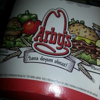 Photo taken at Arby&amp;#39;s by Selcuk C. on 10/11/2012