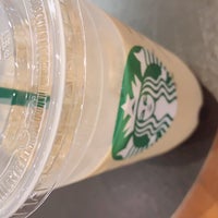 Photo taken at Starbucks by 天道 よ. on 8/24/2019
