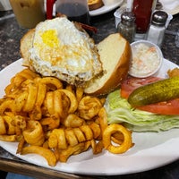 Photo taken at Sunset Park Diner &amp;amp; Donuts by Alejhandro L. on 4/17/2022