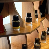 Photo taken at Éditions de Parfums Frédéric Malle by Mohammed S. on 3/12/2023