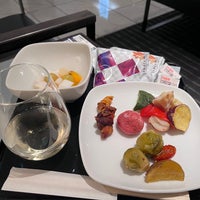 Photo taken at ANA LOUNGE by hifuni787 on 2/23/2024