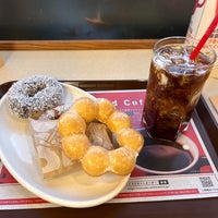 Photo taken at Mister Donut by はち よ. on 3/25/2022