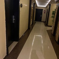 Photo taken at Al Muhaidib Hotel Suites by Saud on 11/28/2022
