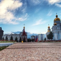 Photo taken at Площадь Победы by Екатерина on 6/10/2014