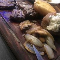 Снимок сделан в Tranche Steak House пользователем Akin 8/19/2022