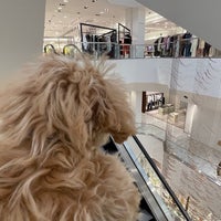 Photo taken at Neiman Marcus Beverly Hills by I on 7/14/2022