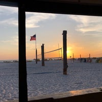 Foto scattata a Plaza Beach Hotel - Beachfront Resort da Randy M. il 5/31/2020