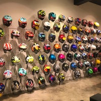 Kedai Penjual Helmet Dealer Sepeda Motor di Telok Panglima Garang
