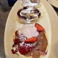 Photo taken at Snooze, an A.M. Eatery by Ehsan A. on 6/24/2022