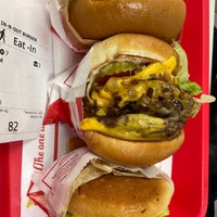 Photo taken at In-N-Out Burger by Carol L. on 9/20/2022