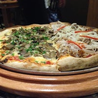 3/16/2014 tarihinde Rafael L.ziyaretçi tarafından Scalinata Pizzeria Gourmet'de çekilen fotoğraf