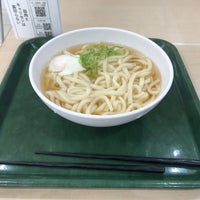 Photo taken at 成蹊大学 学生食堂 by 火種 (. on 6/29/2022