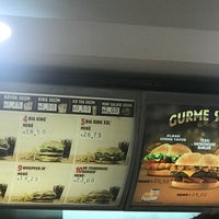 Photo taken at Burger King by Mesut .. on 7/11/2018