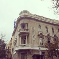 10/29/2014 tarihinde Aliceziyaretçi tarafından Ambasada Grčke | Embassy of Greece'de çekilen fotoğraf