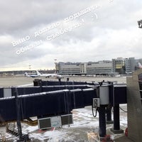 Photo taken at Выход / Gate 25/25A by Alice on 11/23/2018