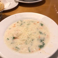 Photo taken at Olive Garden by Mass on 2/3/2018