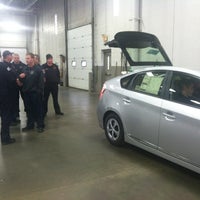 Das Foto wurde bei Billion Auto - Toyota von Ashley K. am 12/6/2012 aufgenommen