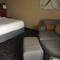 Das Foto wurde bei Courtyard by Marriott von Vikki D. am 5/20/2017 aufgenommen