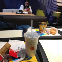 Photo taken at McDonald&amp;#39;s by Yehor on 12/9/2021