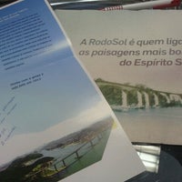 รูปภาพถ่ายที่ Sede da Concessionária Rodovia do Sol S/A - Rodosol โดย Ariel L. เมื่อ 12/21/2012