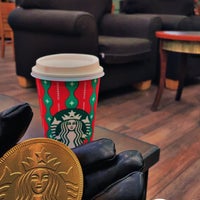 Снимок сделан в Starbucks пользователем Eng: H. 11/19/2022