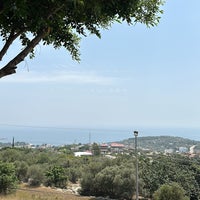 Photo taken at Çakıl Yörük Sofrası by Zahide Ş. on 5/1/2024