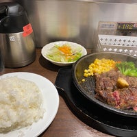 Photo taken at Ikinari Steak by ほと on 9/25/2023