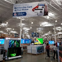 Photo taken at Costco by Ryan C. on 12/29/2021