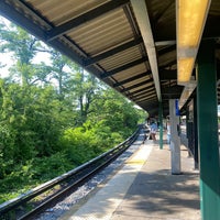 Photo taken at MTA Subway - Sheepshead Bay (B/Q) by hz on 6/2/2023