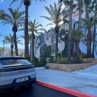 Photo taken at Ushuaïa Ibiza Beach Hotel by SM🐆 on 4/24/2024