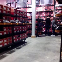 vans outlet las americas