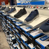 nearby skechers outlet