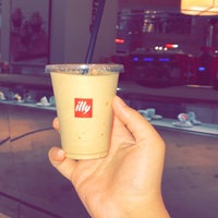 Photo taken at Espressamente illy Café by AlBatool . on 4/23/2018