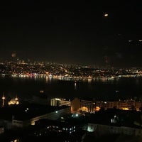 Foto scattata a Veranda Restaurant &amp;amp; Lounge InterContinental Istanbul da Yosra S. il 4/16/2022
